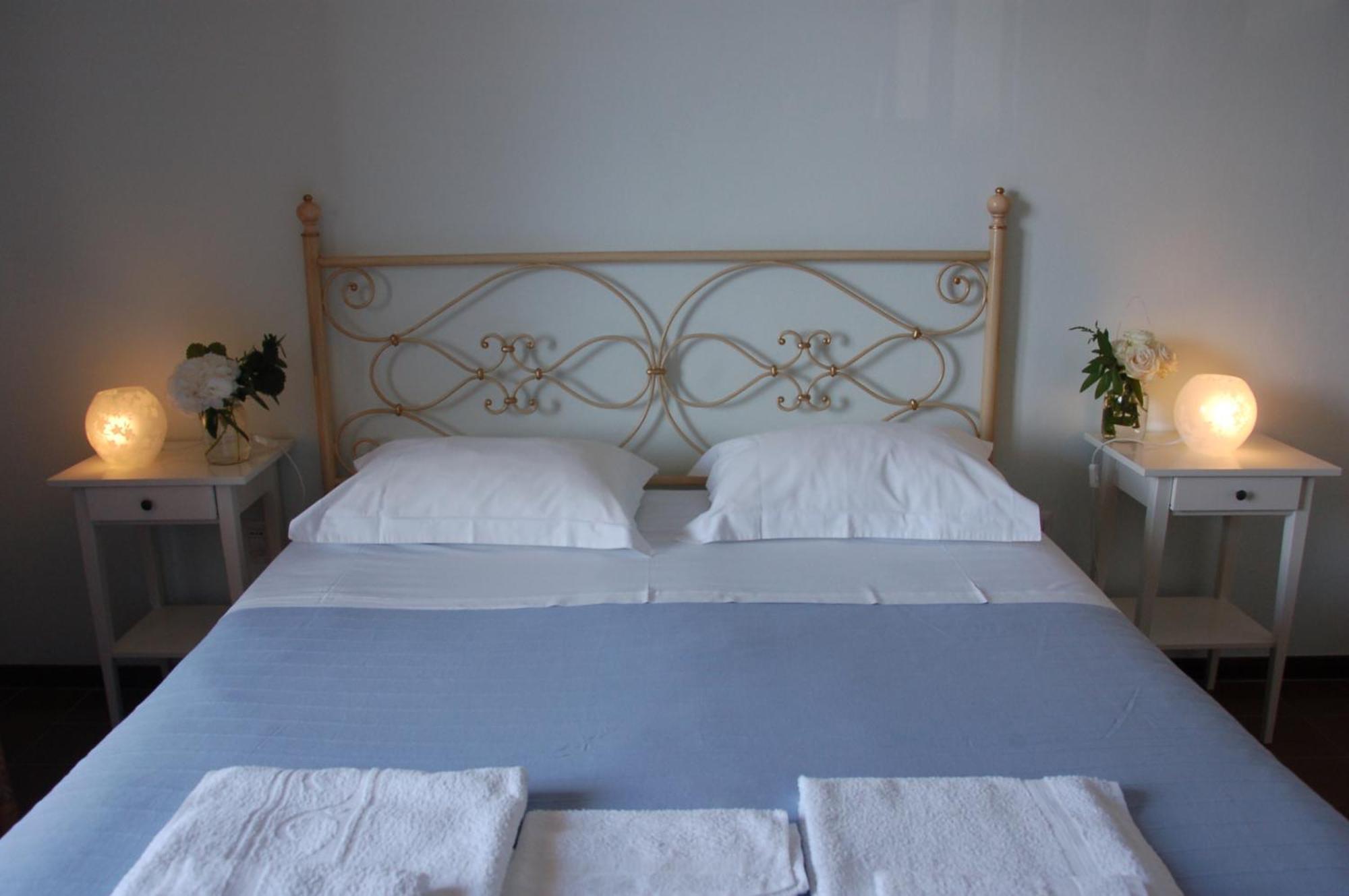 B&B Cherry En Rose Lezzeno Zimmer foto